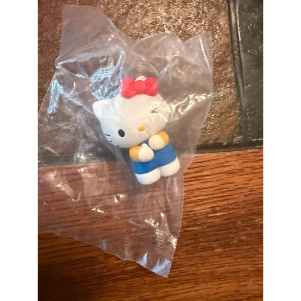 Sanrio blind box toy trinket figurine